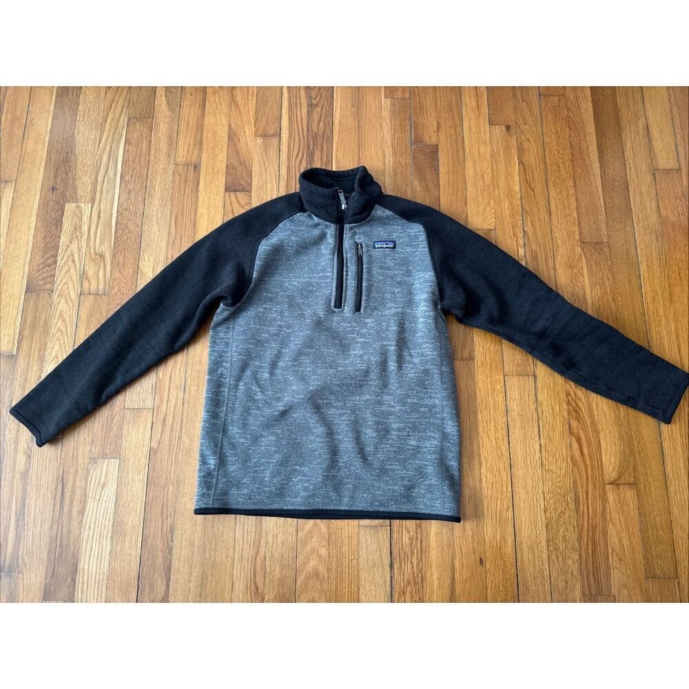 Patagonia Men's Gray and Black Knit Fleece 1/4 Zip Pullover Size M